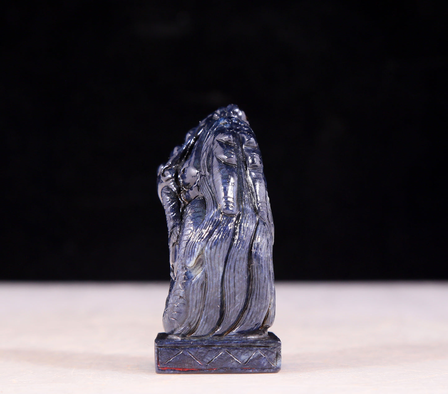 An exquisite lapis lazuli dragon seal