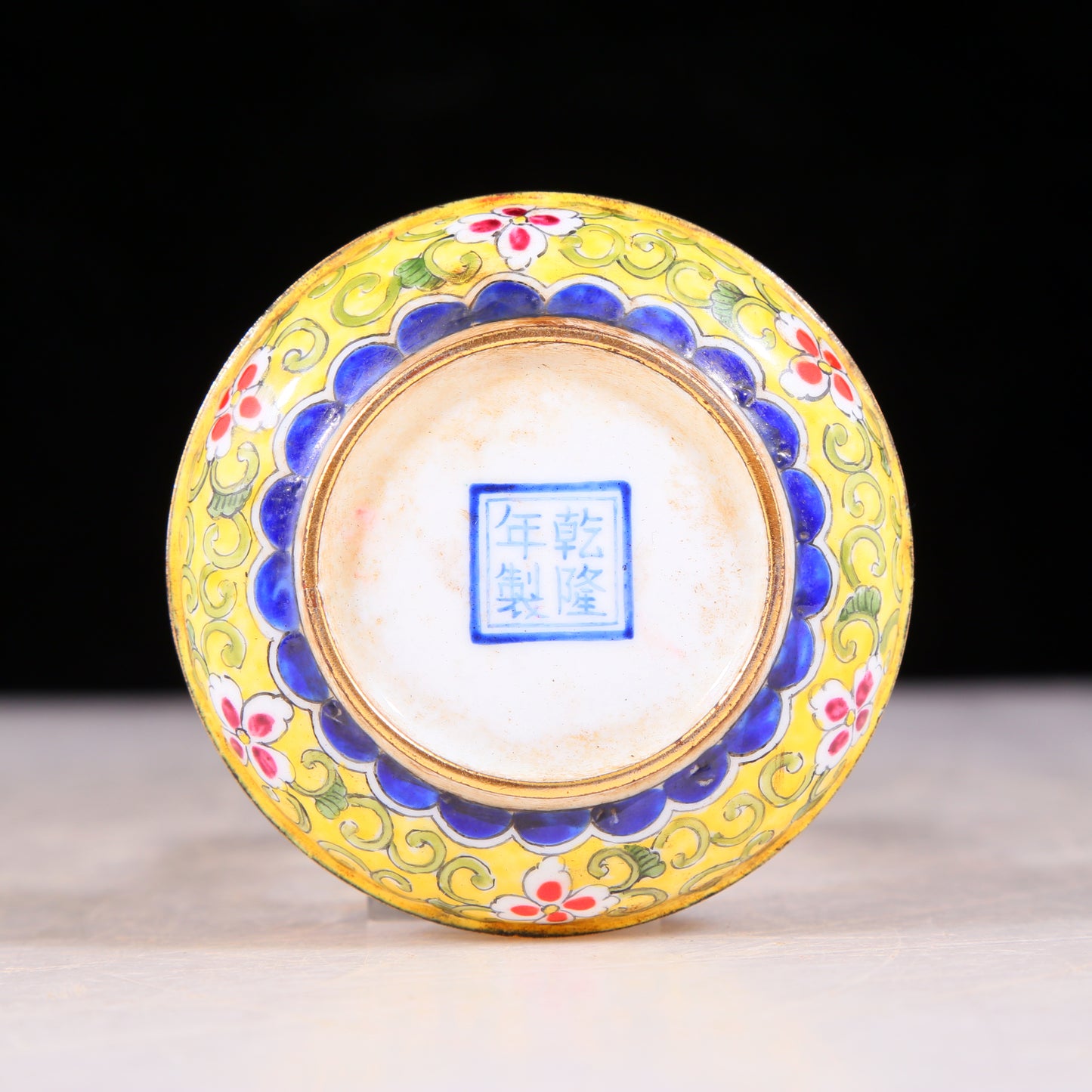 An exquisite Tianhuang stone and bamboo seal