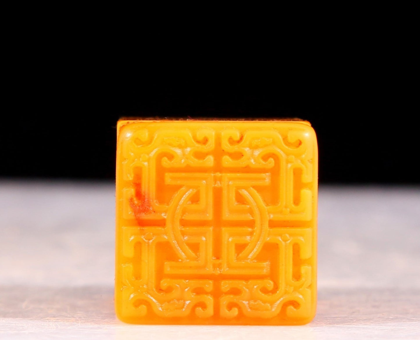 An exquisite Tianhuang stone dragon seal