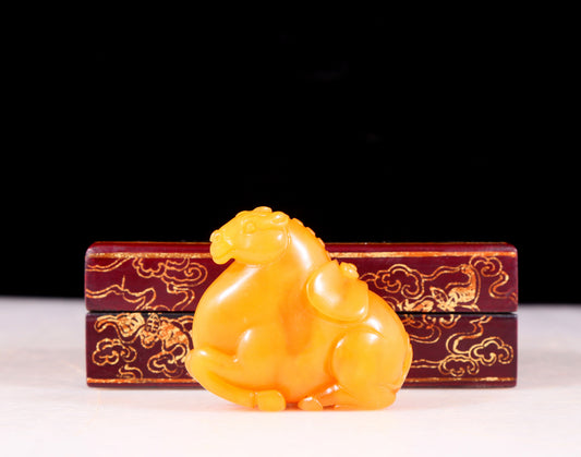 An exquisite Tianhuang stone horse handle piece