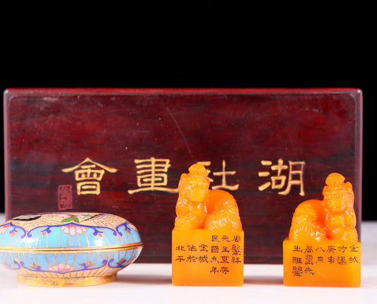 A set of exquisite Tianhuang stone auspicious animal seals