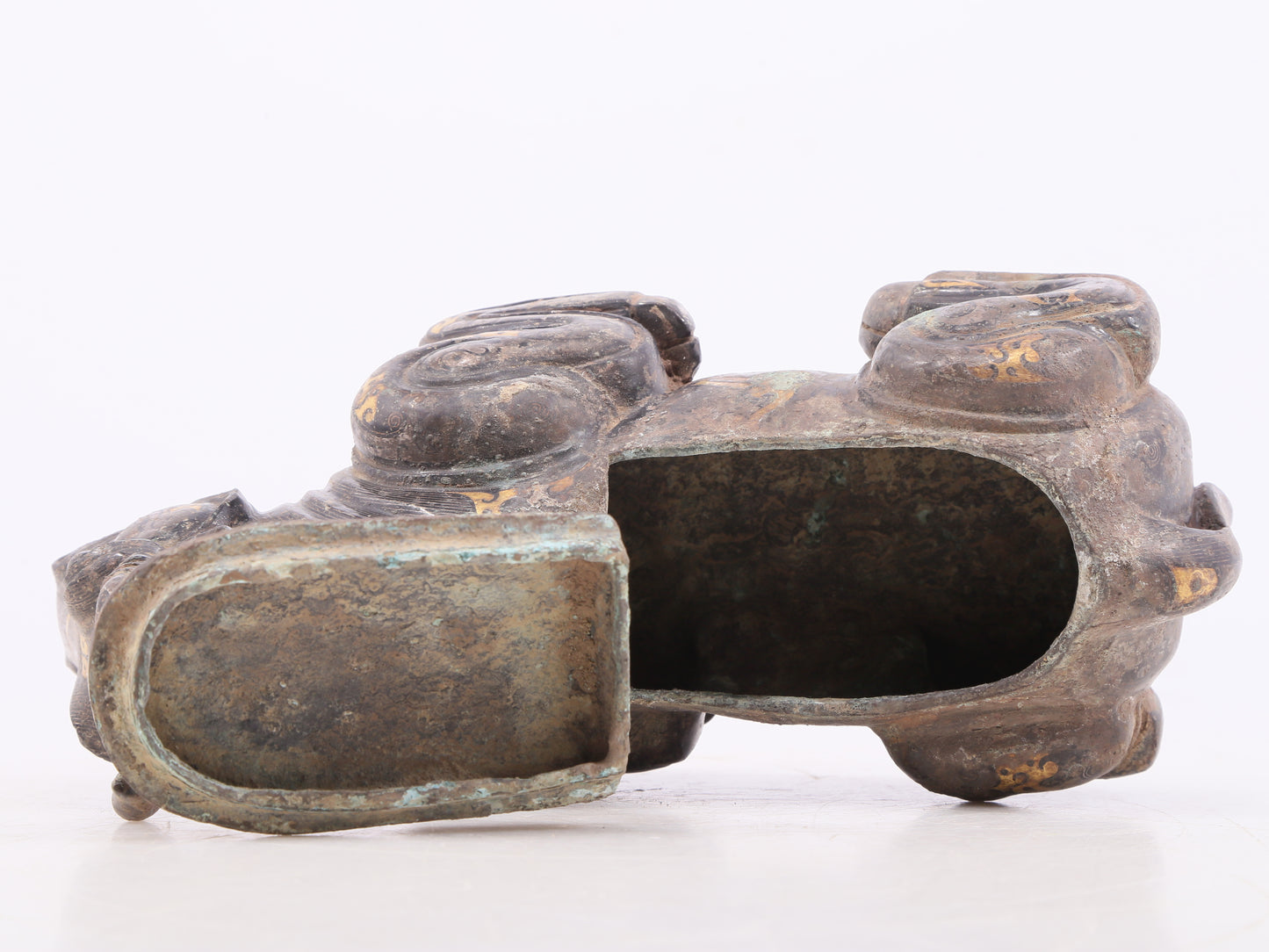 A Wonderful Bronze Gold& Silver-Inlaid 'Buffalo' Box With Inscriptions