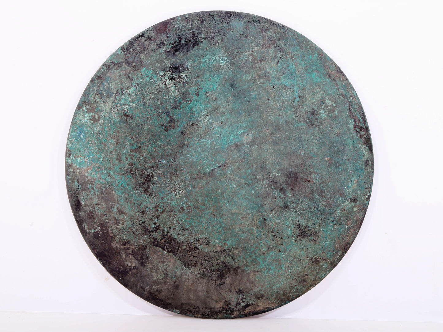 An exquisite bronze inlaid gold and silver round mirror with auspicious animal patterns