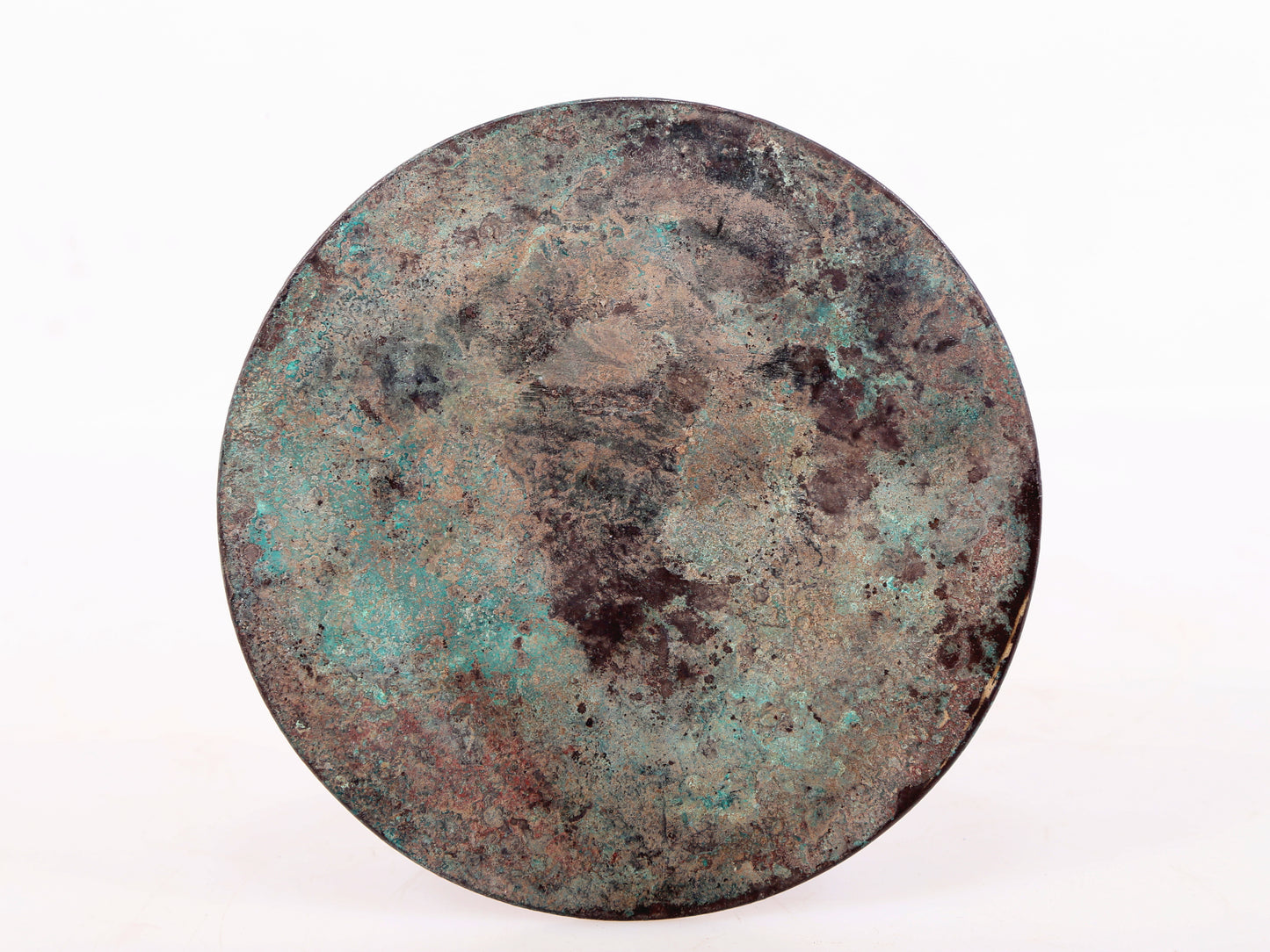 An exquisite bronze inlaid gold and silver round mirror with auspicious animal patterns