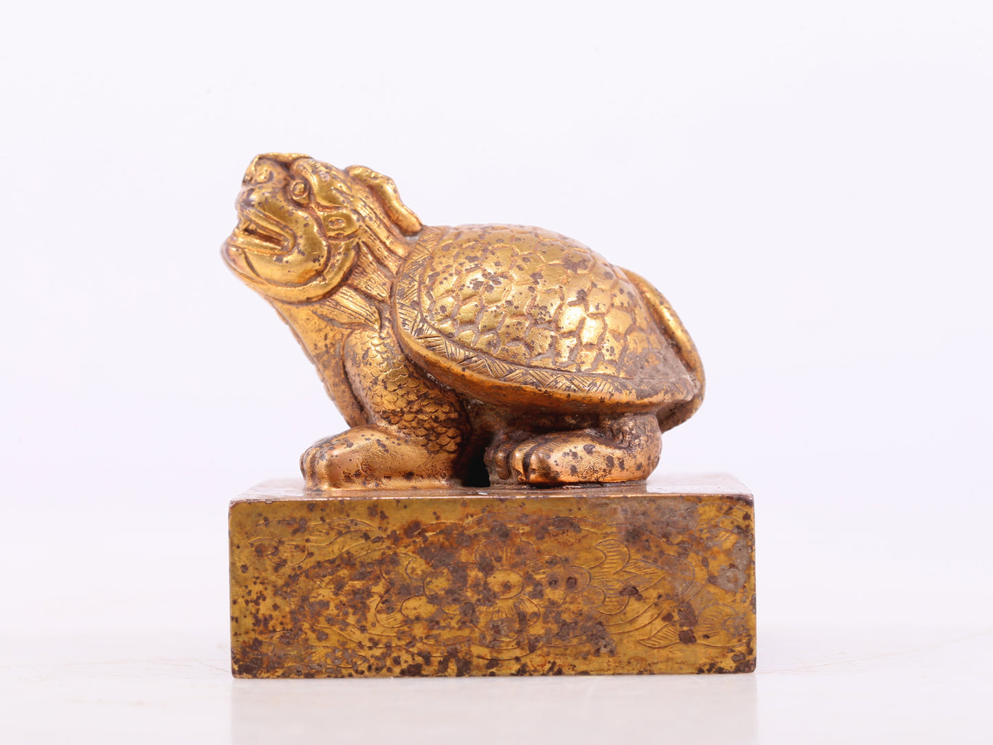 An exquisite gilt bronze animal seal