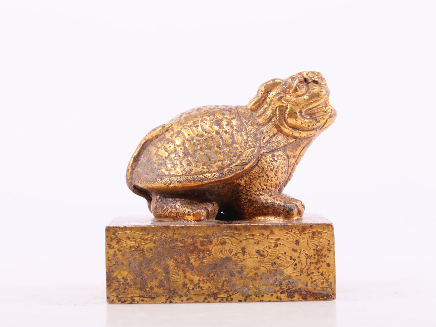 An exquisite gilt bronze animal seal