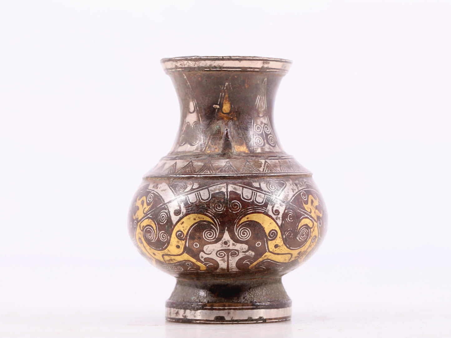 A pair of exquisite bronze amphora inlaid with gold and silver flowers and birds