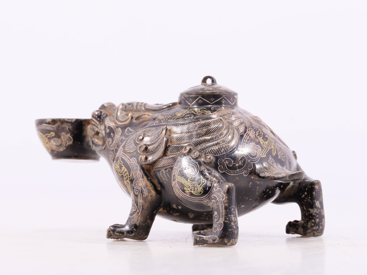 An exquisite bronze-embedded gold and silver auspicious animal-shaped jar