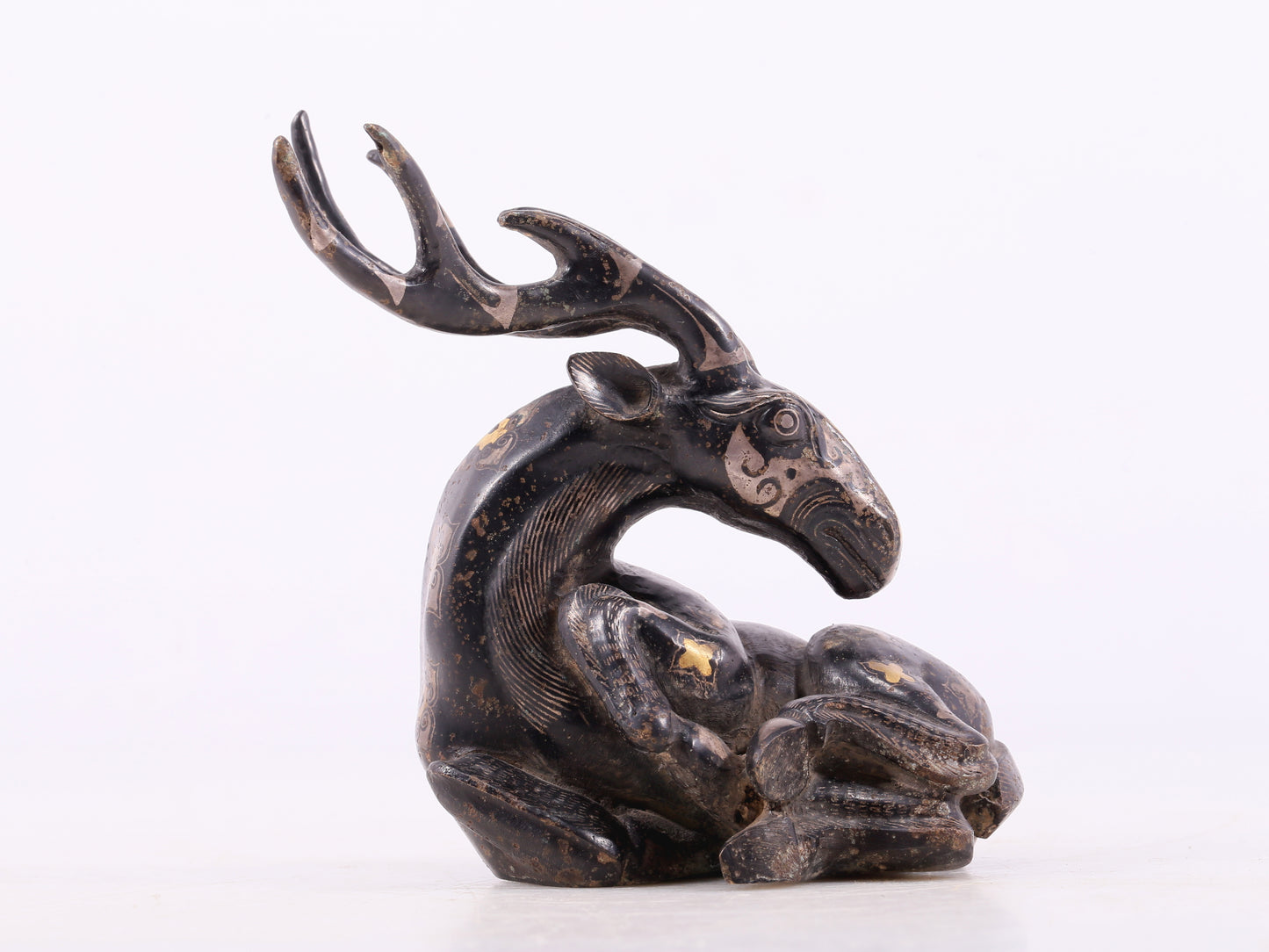 An Archaic Bronze Gold& Silver-Mounted Deer