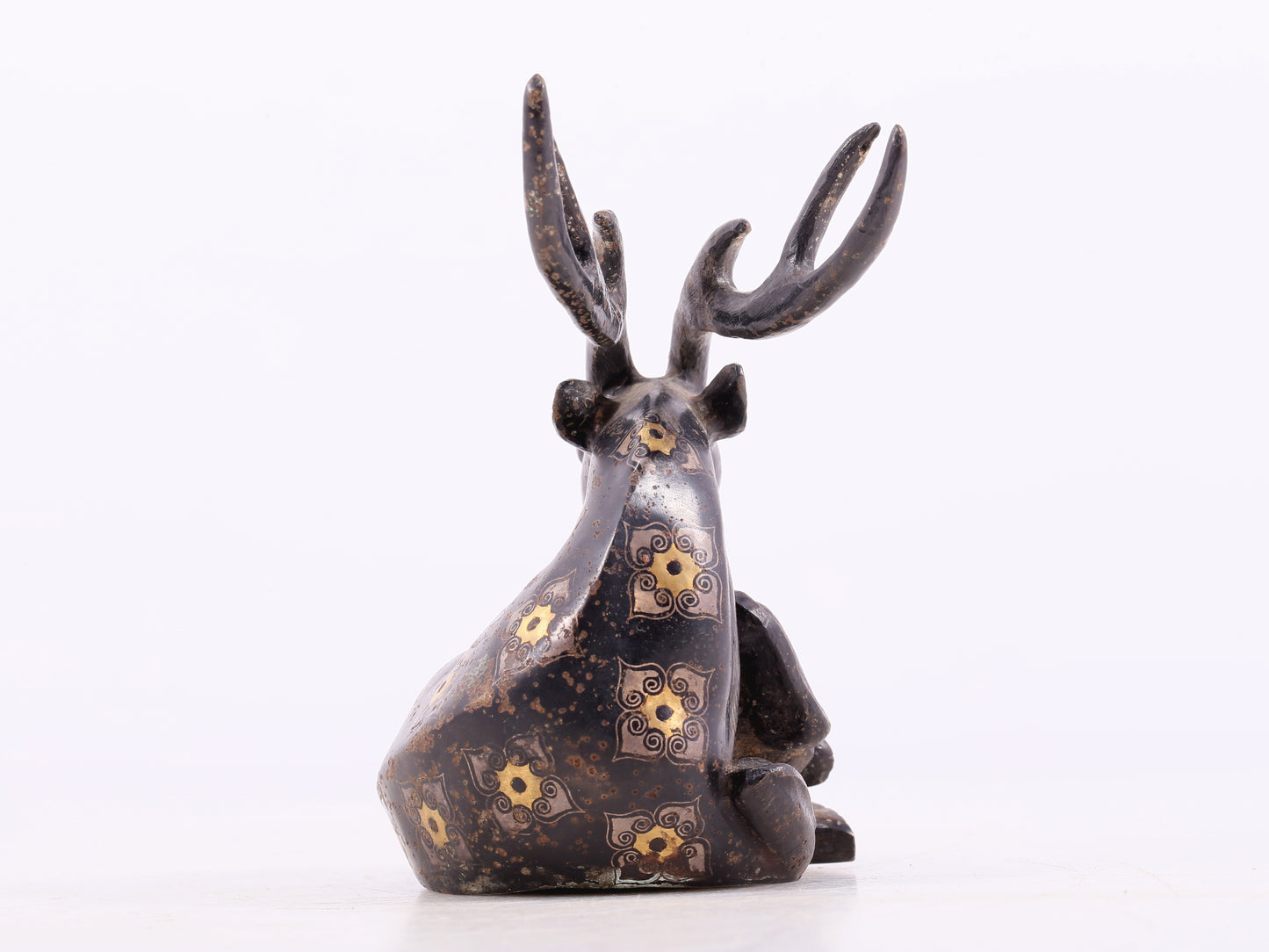 An Archaic Bronze Gold& Silver-Mounted Deer