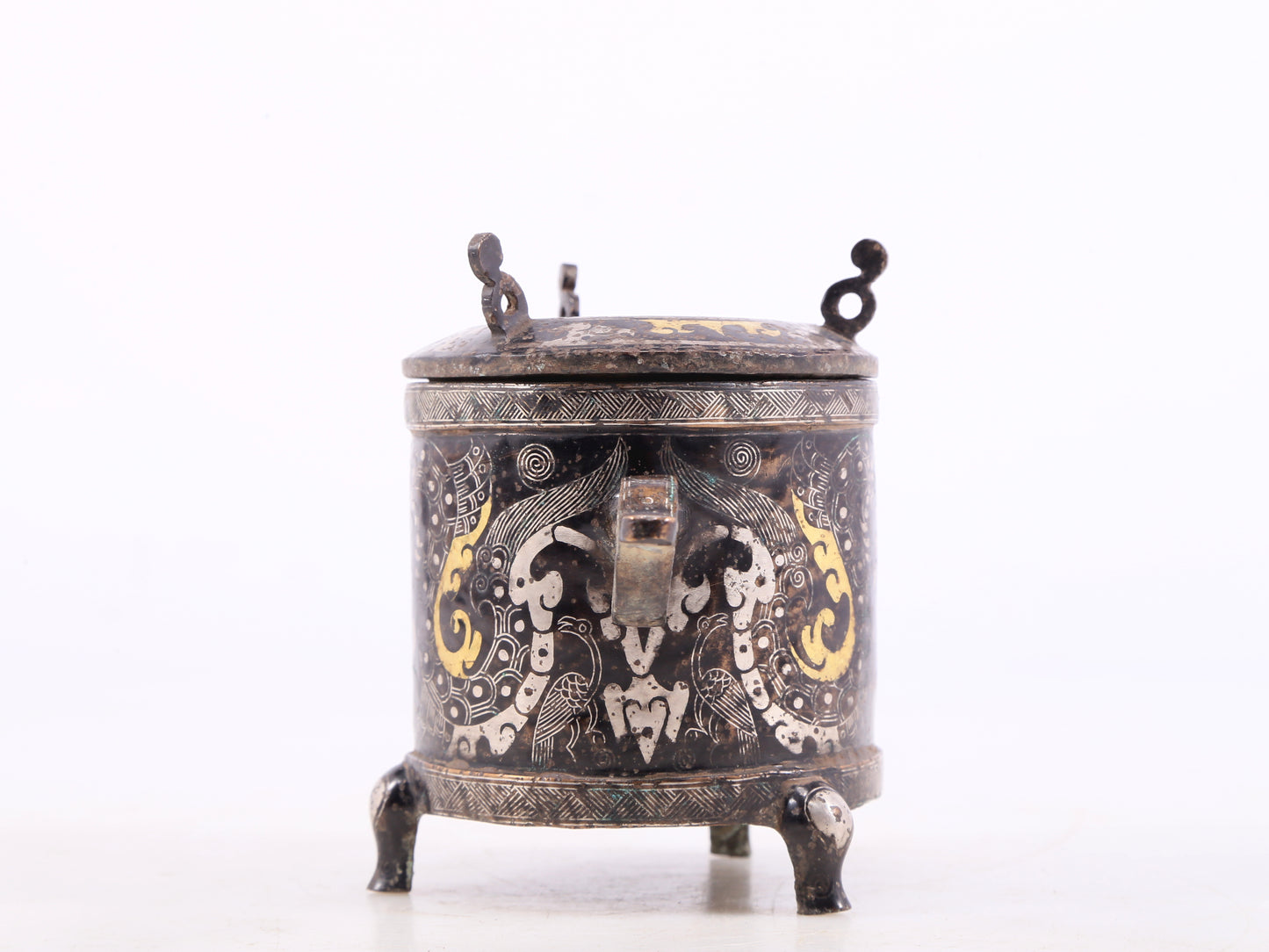 A pair of exquisite bronze inlaid gold and silver auspicious clouds and dragon pattern tripod jars with lids