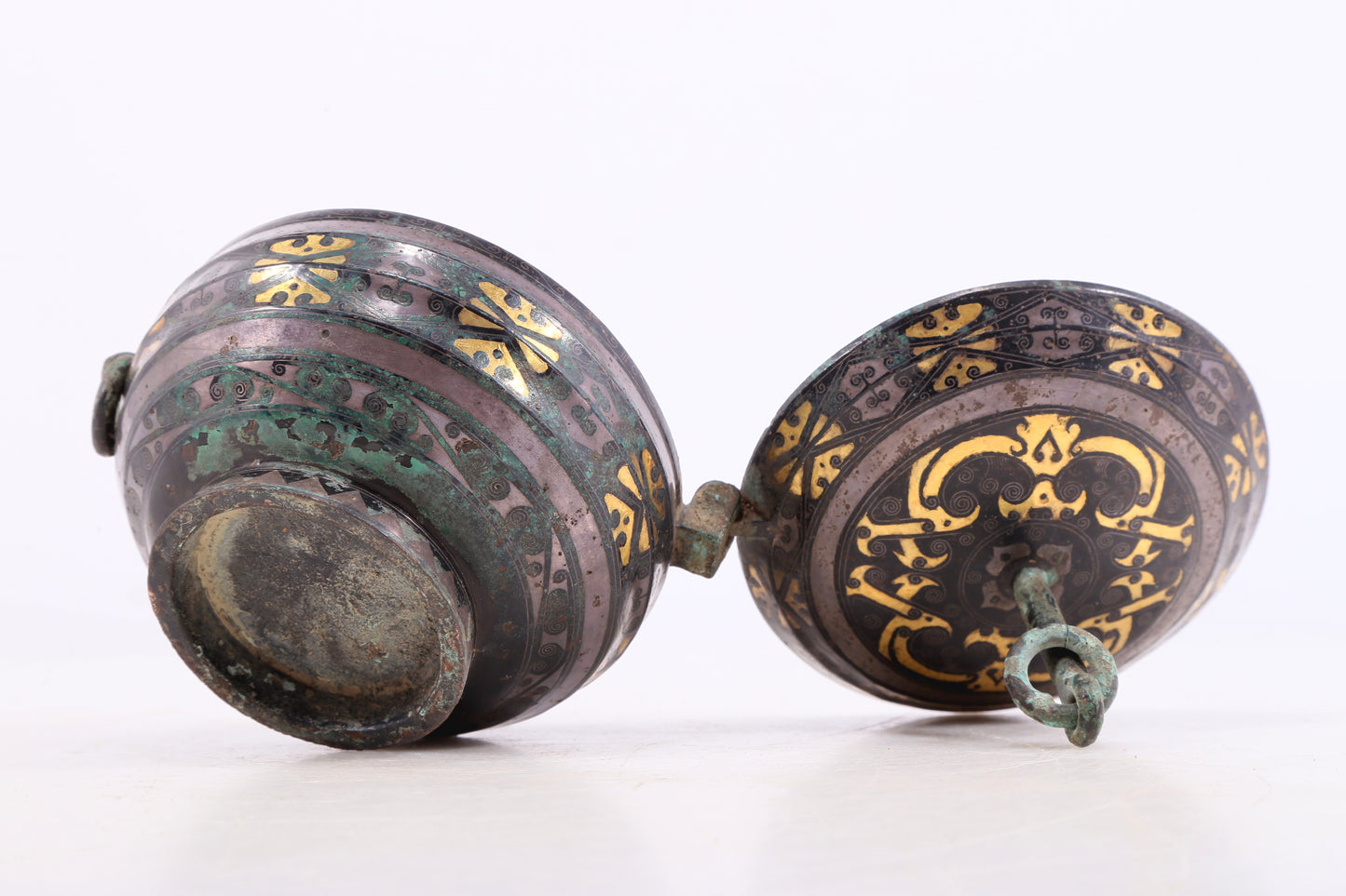 An Archaic Bronze Gold& Silver-Inlaid Oil Lamp-Form Box