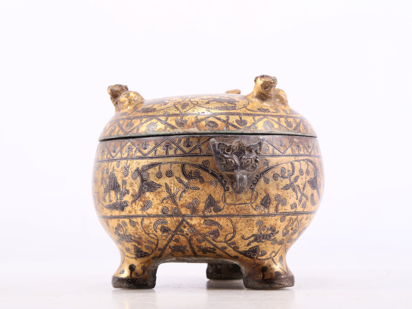 An Archaic Bronze Gold& Silver-Inlaid 'Auspicious Beast' Tripod Jar And Cover