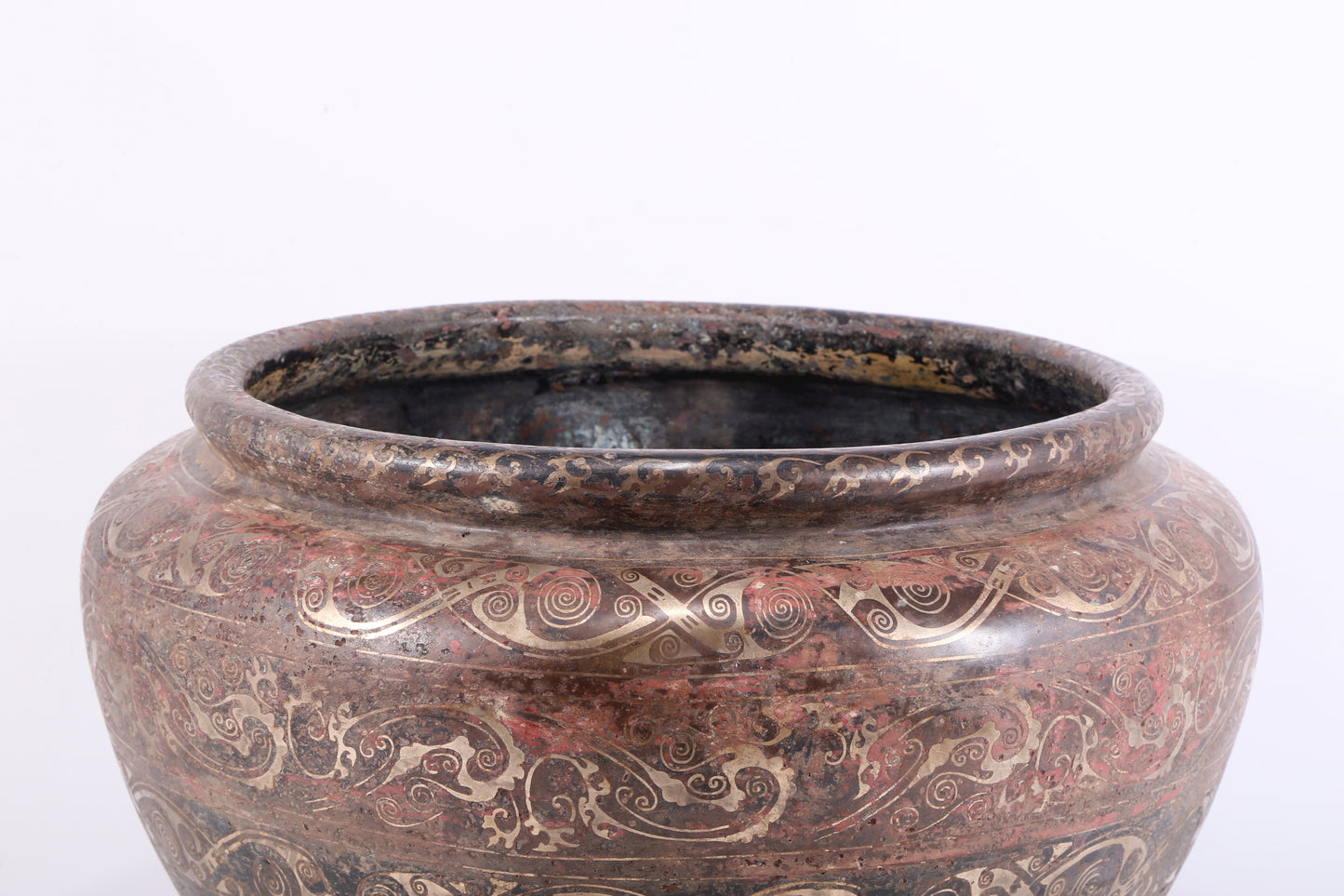 An exquisite bronze inlaid silver basin with floral patterns