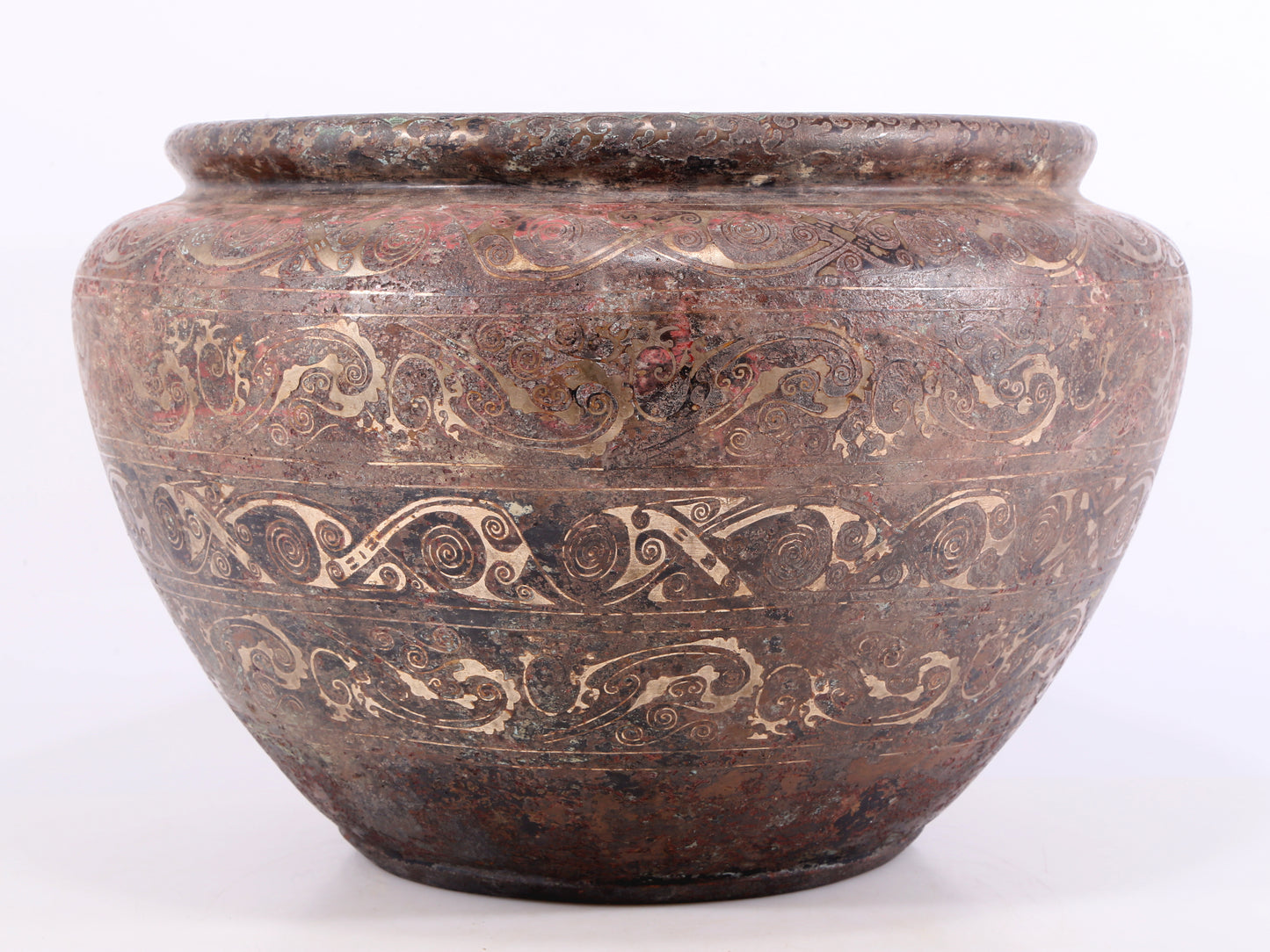 An exquisite bronze inlaid silver basin with floral patterns