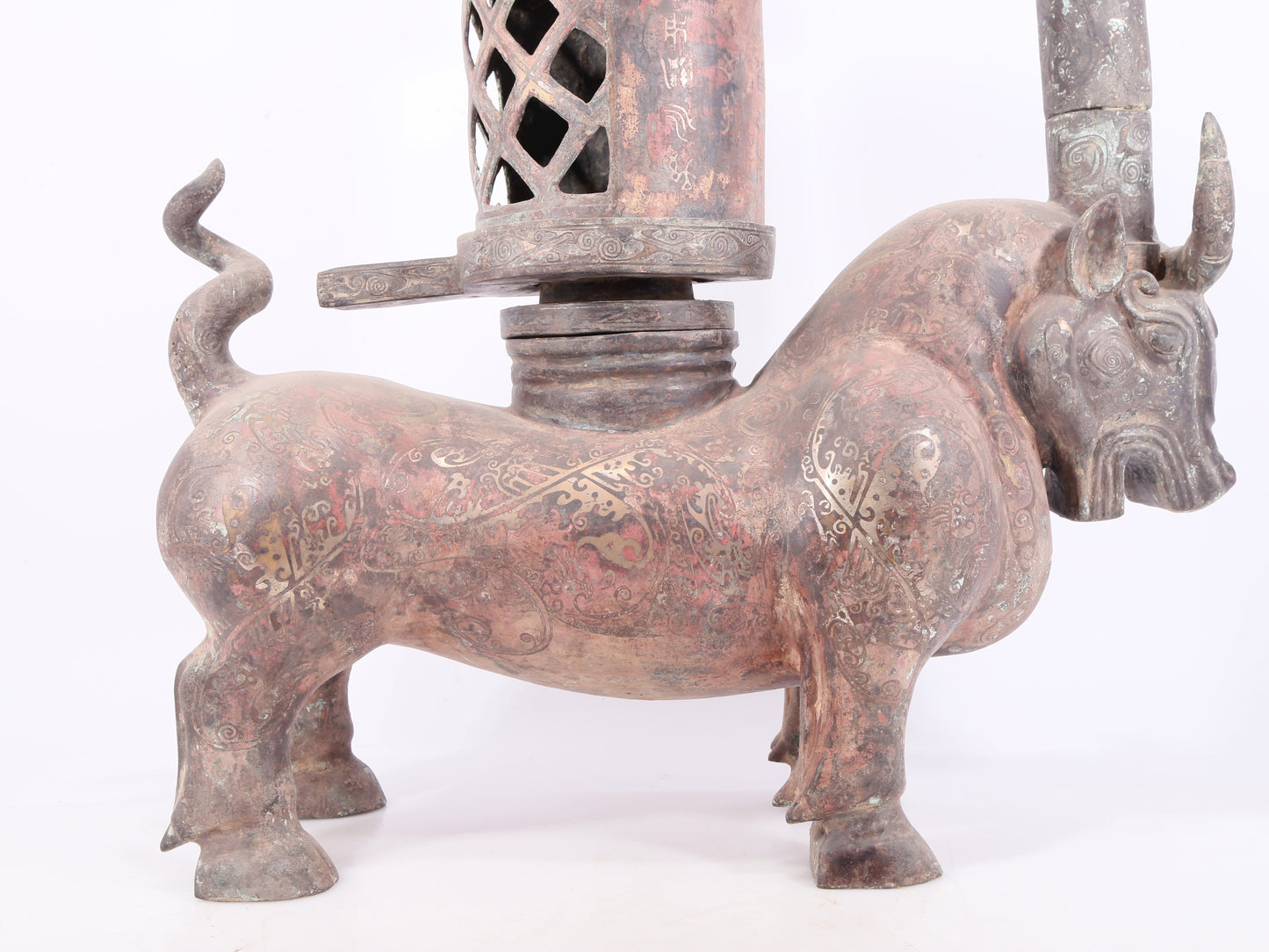 An exquisite bronze inlaid silver bull-shaped palace lantern