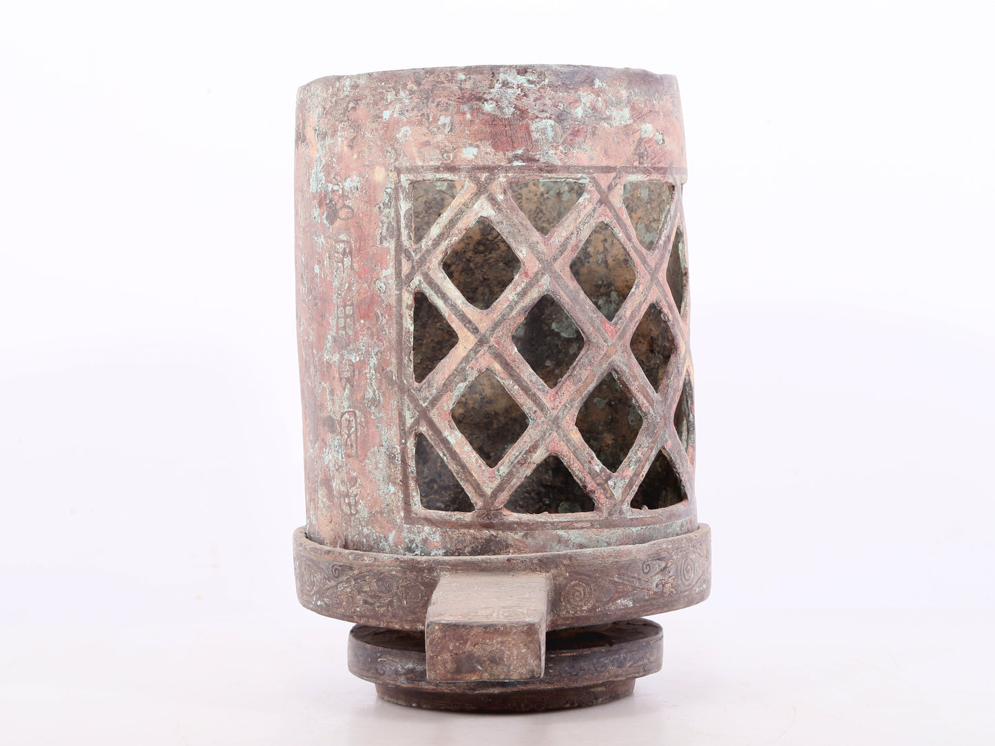 An exquisite bronze inlaid silver bull-shaped palace lantern