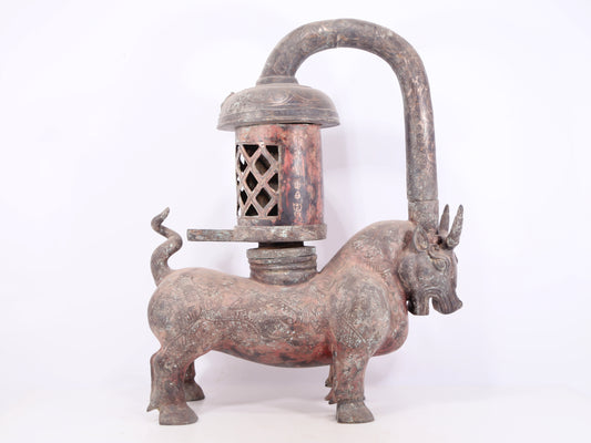 An exquisite bronze inlaid silver bull-shaped palace lantern