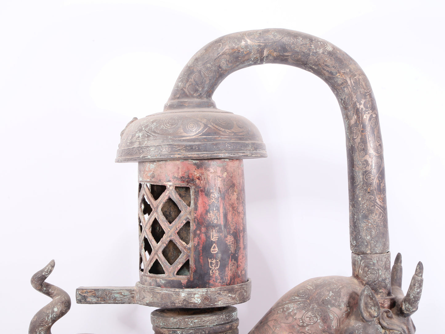 An exquisite bronze inlaid silver bull-shaped palace lantern