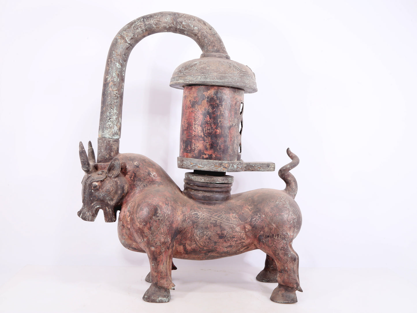 An exquisite bronze inlaid silver bull-shaped palace lantern