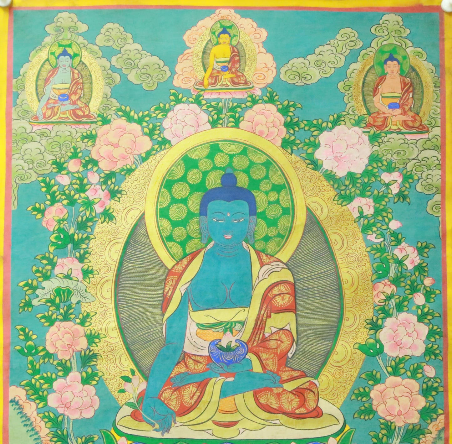 An Exquiste Painted Gold Gautama Buddha Thangka