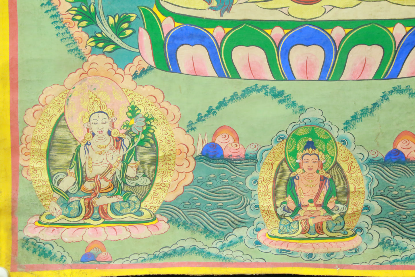 An Exquiste Painted Gold Gautama Buddha Thangka