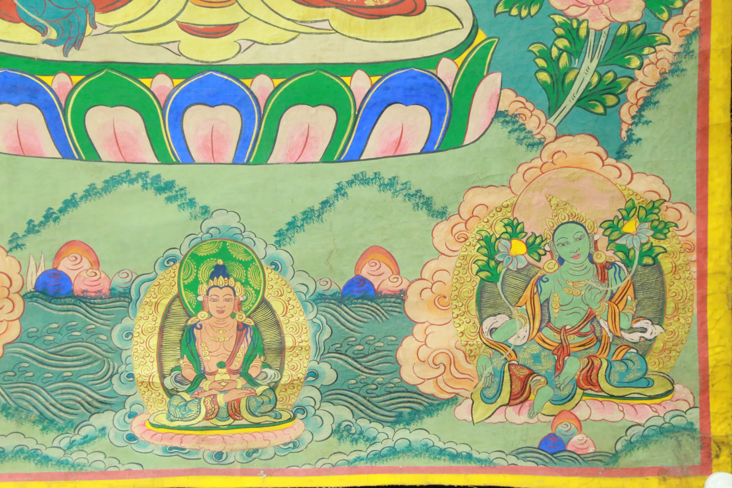 An Exquiste Painted Gold Gautama Buddha Thangka