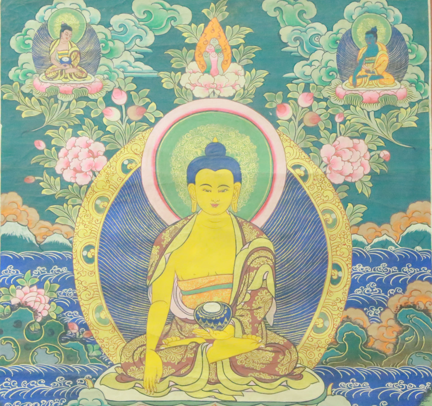 An Exquiste Painted Gold Gautama Buddha Thangka