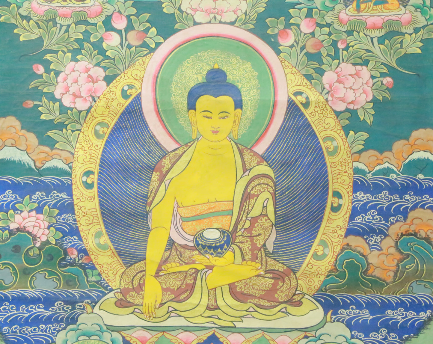 An Exquiste Painted Gold Gautama Buddha Thangka