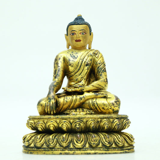 A Superb Gilt-Bronze Figure Of Buddha Shakyamuni
