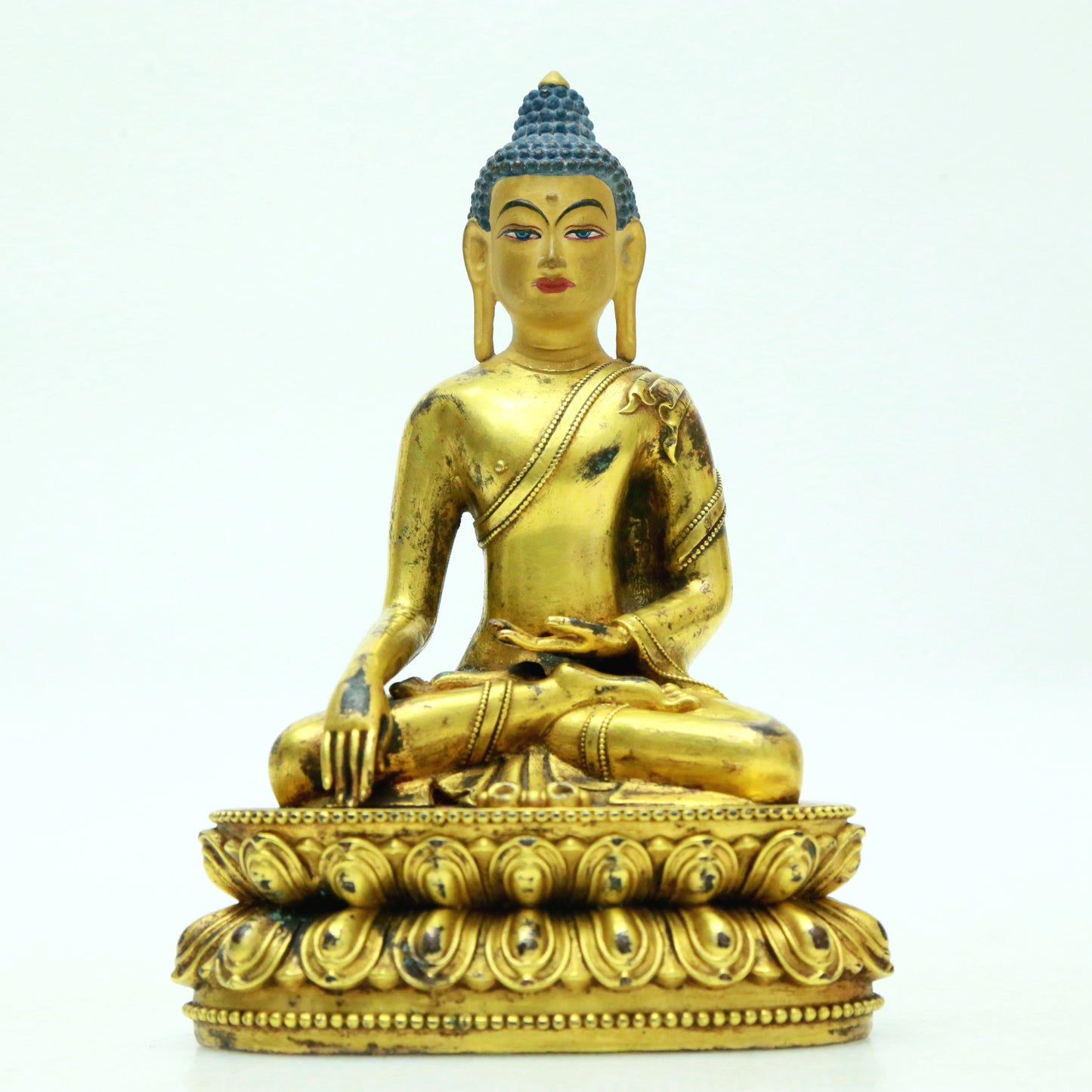 A Superb Gilt-Bronze Figure Of Buddha Shakyamuni