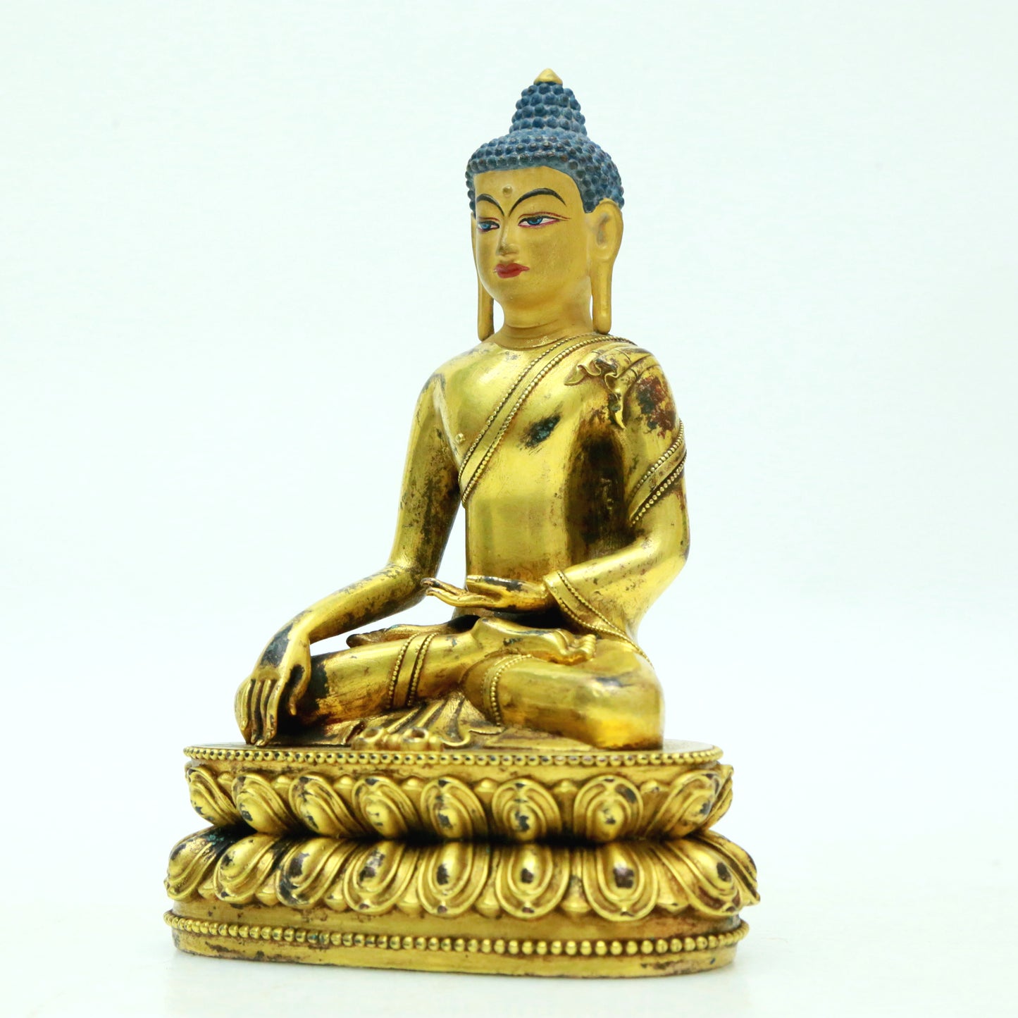 A Superb Gilt-Bronze Figure Of Buddha Shakyamuni