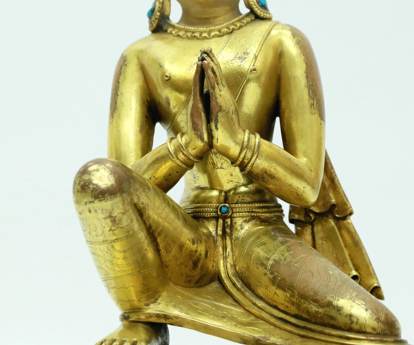 A Precious Gilt-Bronze Figure Of Bodhisattva