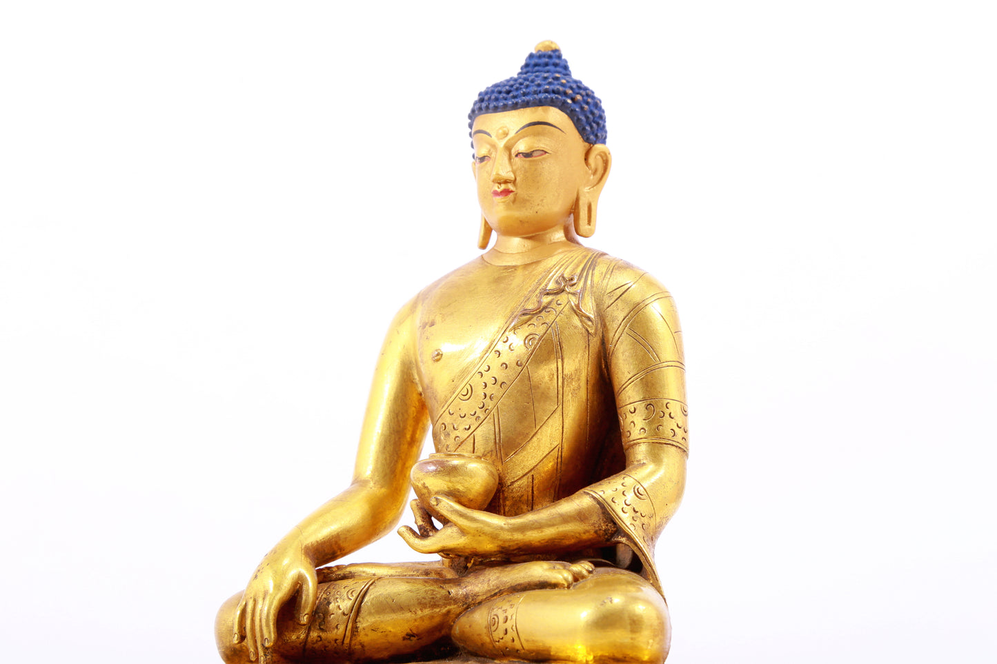 A Magnificent Gilt-Bronze Figure Of Buddha Shakyamuni