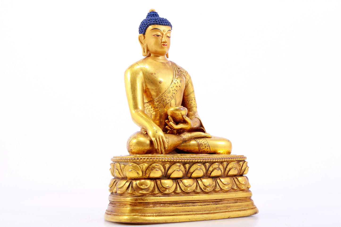 A Magnificent Gilt-Bronze Figure Of Buddha Shakyamuni