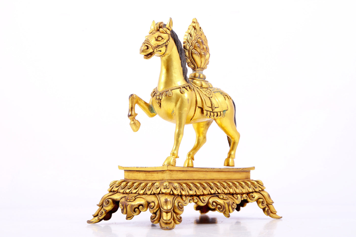A Splendid Set Of Gilt-Bronze Ritual It