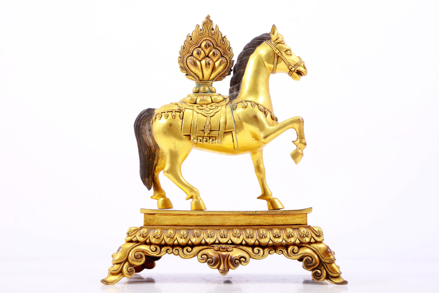 A Splendid Set Of Gilt-Bronze Ritual It