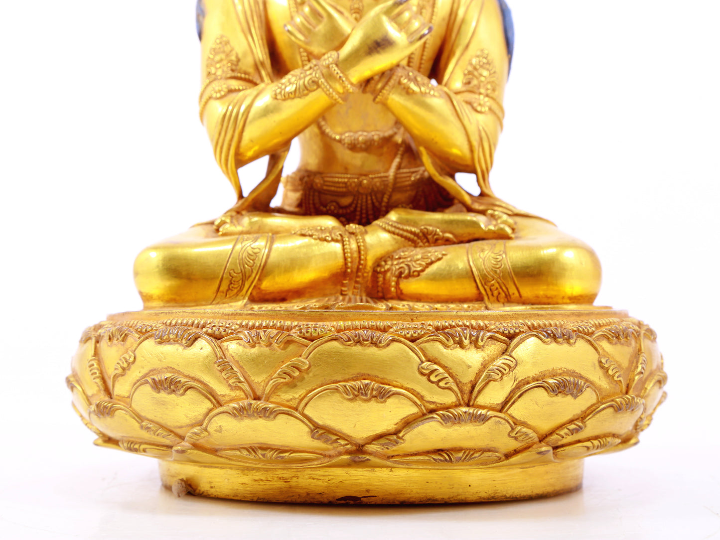 A gilt bronze statue of Bodhisattva