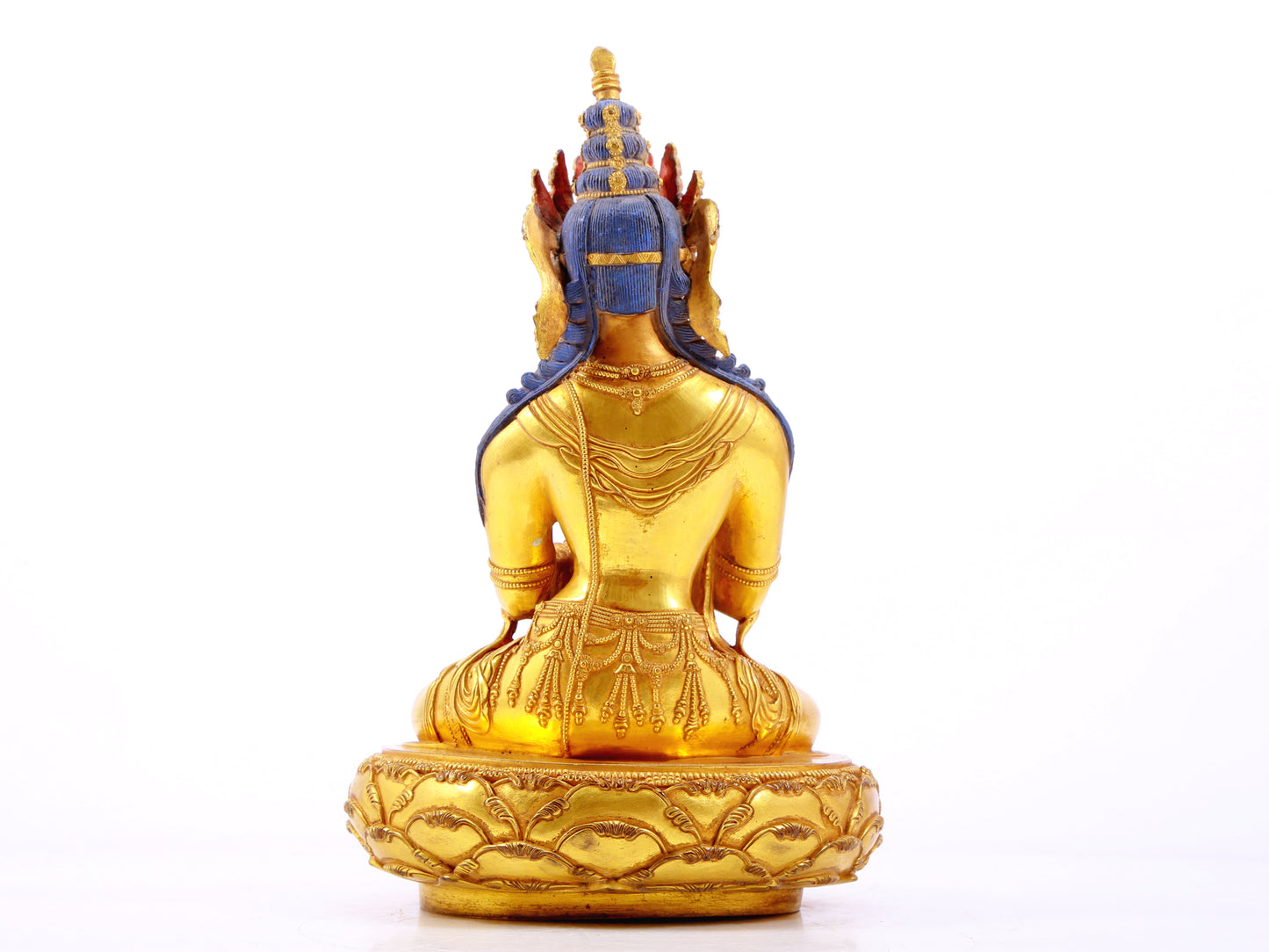 A gilt bronze statue of Bodhisattva