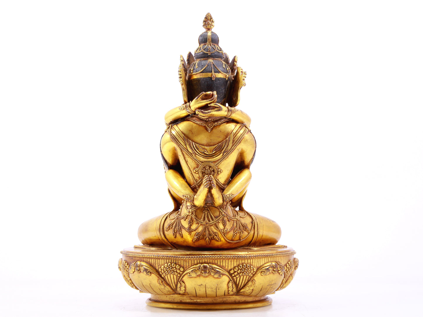 A gilt bronze statue of Bodhisattva