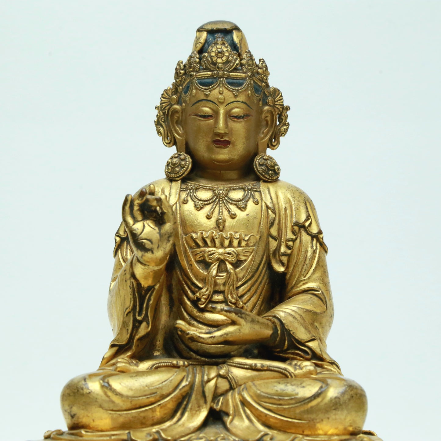 A Magnificent Gilt-Bronze Figure Of Guanyin