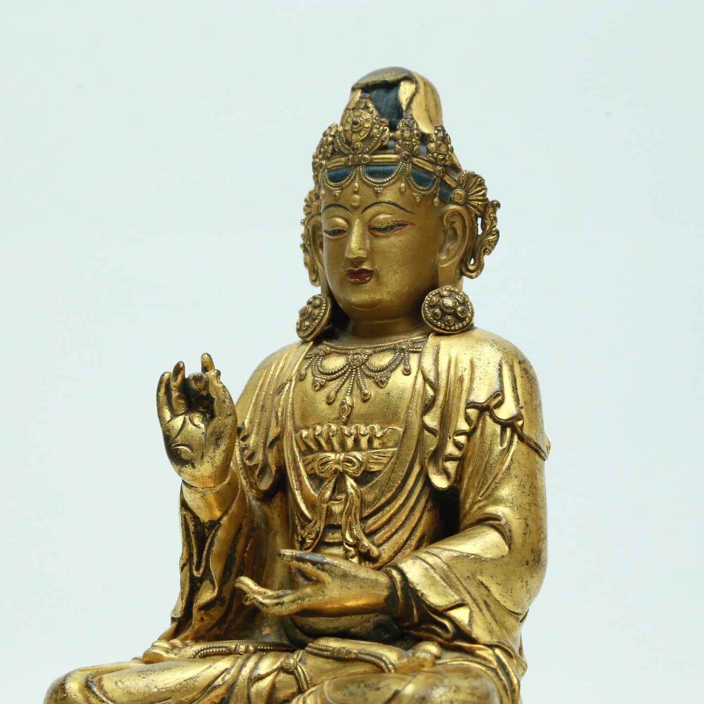 A Magnificent Gilt-Bronze Figure Of Guanyin