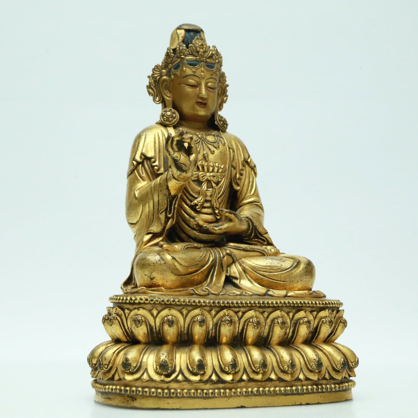 A Magnificent Gilt-Bronze Figure Of Guanyin