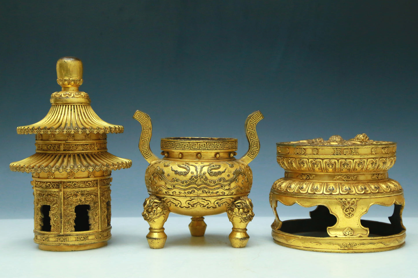 A Brilliant Pair Of Gilt-Bronze 'Animal Mask& Auspicious Cloud' Tripod Censers