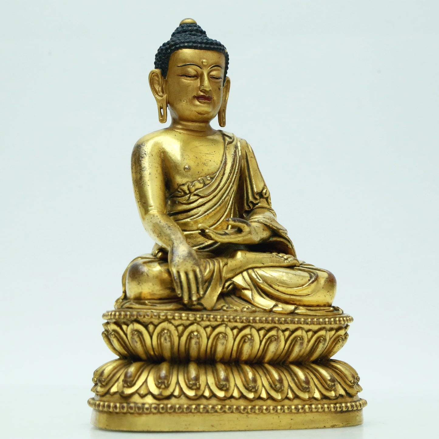 A Magnificent Gilt-Bronze Figure Of Buddha Shakyamuni