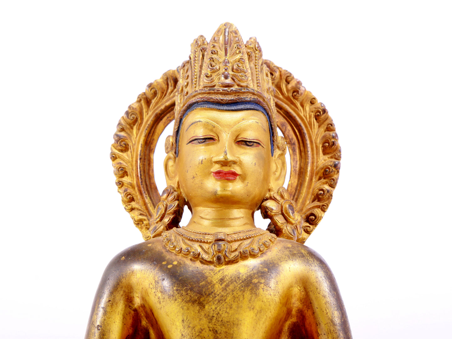 A solemn gilt bronze statue of Bodhisattva