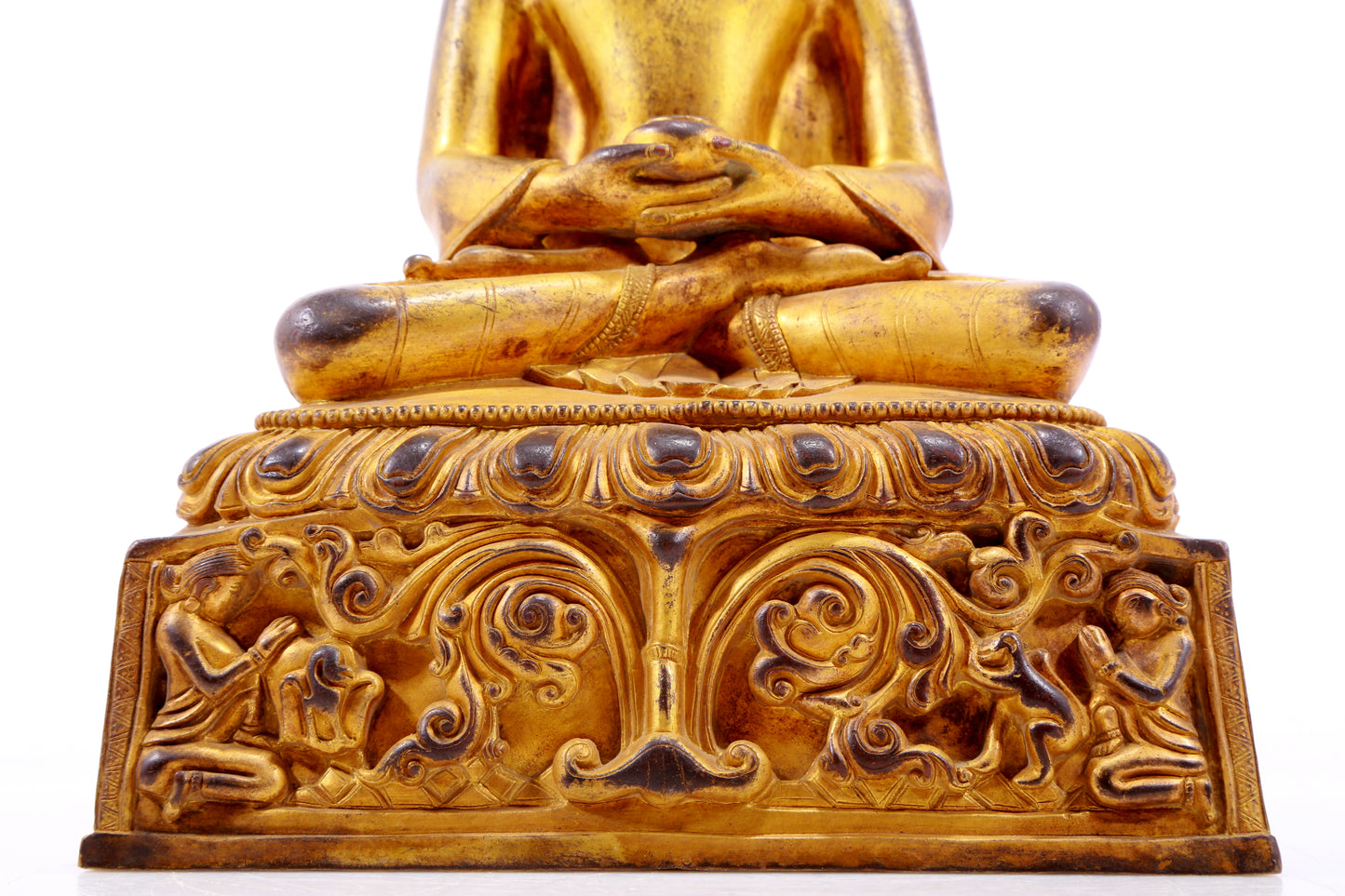 A solemn gilt bronze statue of Bodhisattva