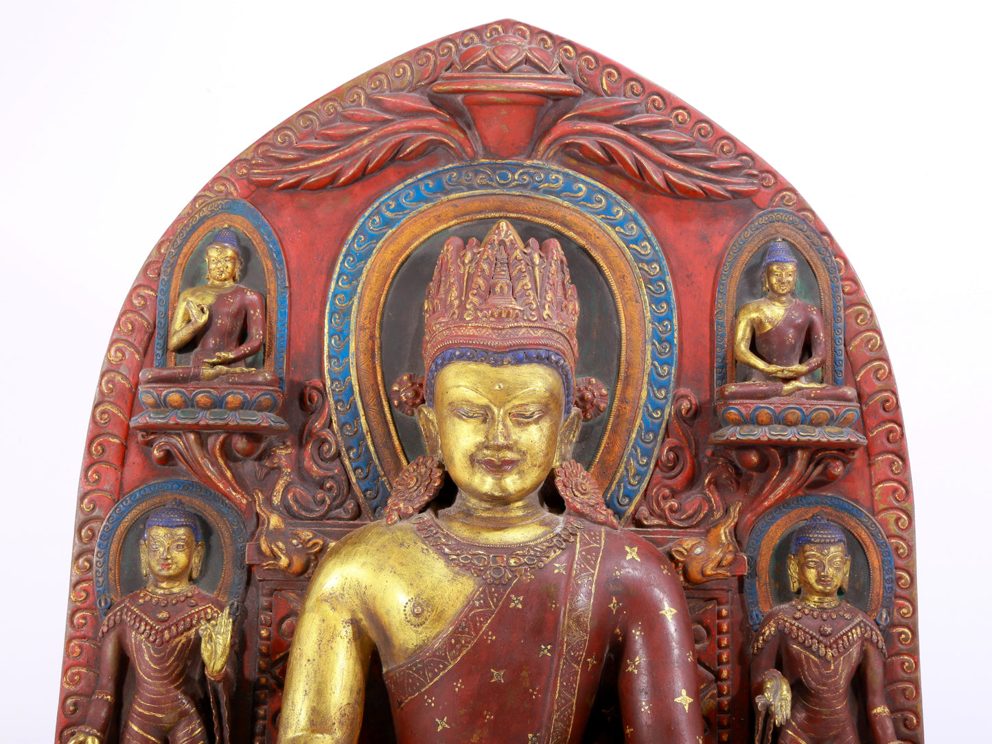 A solemn gilt bronze statue of Bodhisattva