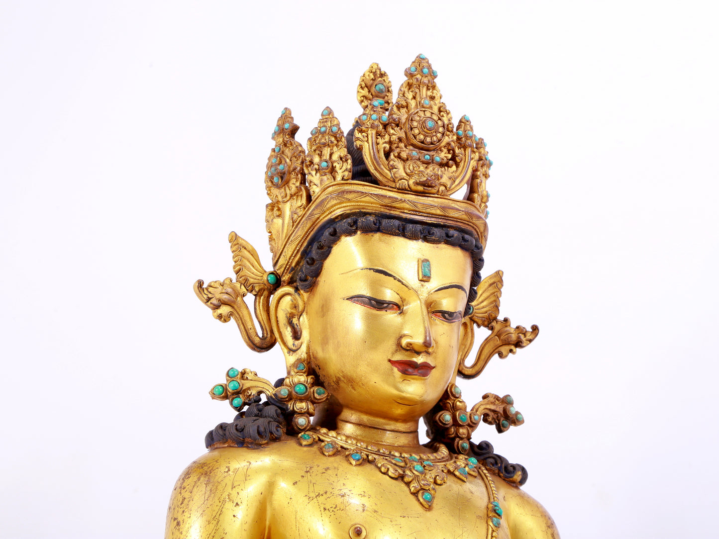 A solemn gilt bronze statue of Amitayus Buddha inlaid with hundreds of treasures