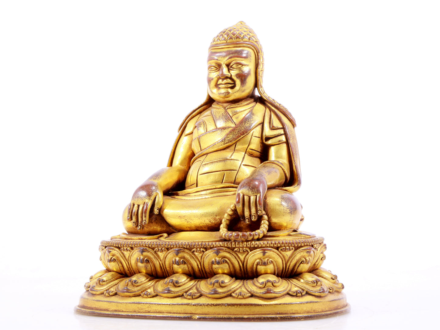 A majestic gilt bronze statue of Tsongkhapa